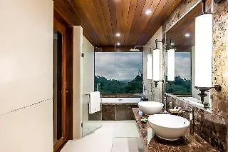 Homm Saranam Baturiti Hotel 5*
